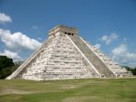chichen-itza-el-castillo-yucatan-mex083_0.jpg