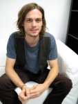 Born-to-be-a-Model-matthew-gray-gubler-9505808-500-667.jpg