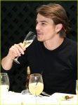 josh-hartnett-ny-stock-exchange-31.jpg