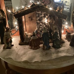 nativity scene 2.jpg